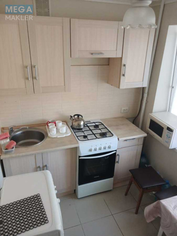 Оренда 1 кімнатної квартири, <a class="location-link" href="/kiev/" title="Недвижимость Київ">Київ</a>, <a class="location-link" href="/kiev/darnickij/" title="Недвижимость Дарницький район">Дарницький р-н</a>, Привокзальна вул., 8 (изображение 5)