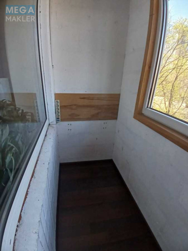 Оренда 1 кімнатної квартири, <a class="location-link" href="/kiev/" title="Недвижимость Київ">Київ</a>, <a class="location-link" href="/kiev/darnickij/" title="Недвижимость Дарницький район">Дарницький р-н</a>, Привокзальна вул., 8 (изображение 7)