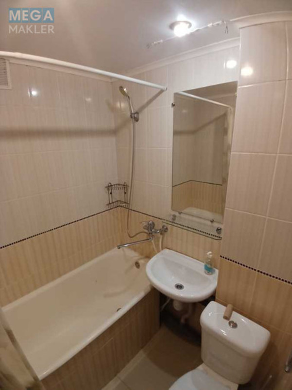 Оренда 1 кімнатної квартири, <a class="location-link" href="/kiev/" title="Недвижимость Київ">Київ</a>, <a class="location-link" href="/kiev/darnickij/" title="Недвижимость Дарницький район">Дарницький р-н</a>, Привокзальна вул., 8 (изображение 8)