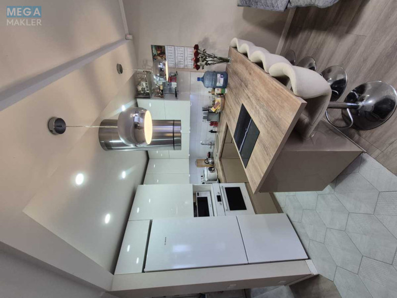 Продаж 3 кімнатної квартири (79/45/22), 13 пов. 18 пов. будинку, <a class="location-link" href="/kiev/" title="Недвижимость Київ">Київ</a>, <a class="location-link" href="/kiev/dneprovskij/" title="Недвижимость Дніпровський район">Дніпровський р-н</a>, Азербайджанская ул., 16/1 (изображение 5)