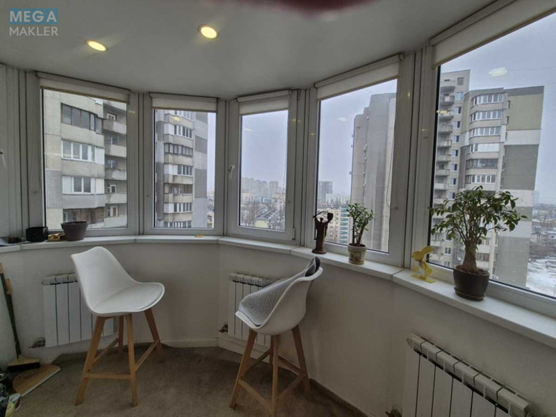 Продаж 3 кімнатної квартири (79/45/22), 13 пов. 18 пов. будинку, <a class="location-link" href="/kiev/" title="Недвижимость Київ">Київ</a>, <a class="location-link" href="/kiev/dneprovskij/" title="Недвижимость Дніпровський район">Дніпровський р-н</a>, Азербайджанская ул., 16/1 (изображение 7)