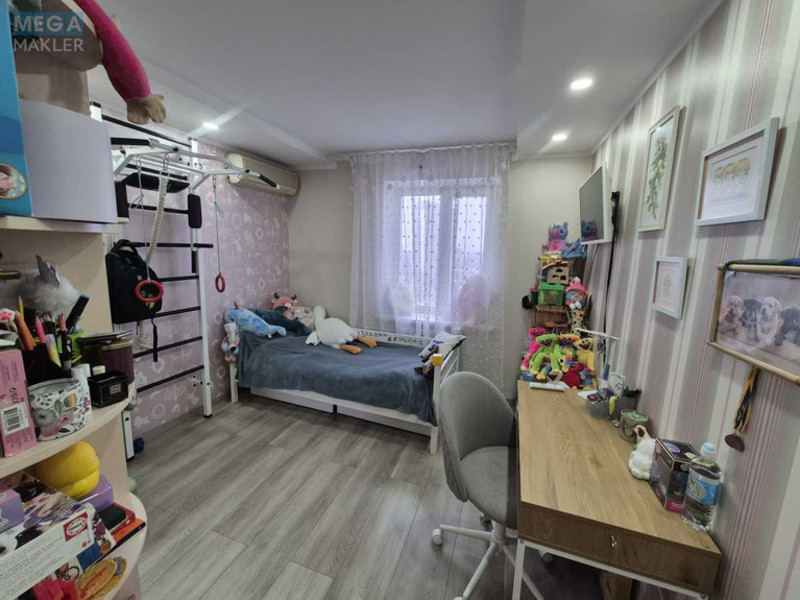 Продаж 3 кімнатної квартири (79/45/22), 13 пов. 18 пов. будинку, <a class="location-link" href="/kiev/" title="Недвижимость Київ">Київ</a>, <a class="location-link" href="/kiev/dneprovskij/" title="Недвижимость Дніпровський район">Дніпровський р-н</a>, Азербайджанская ул., 16/1 (изображение 14)