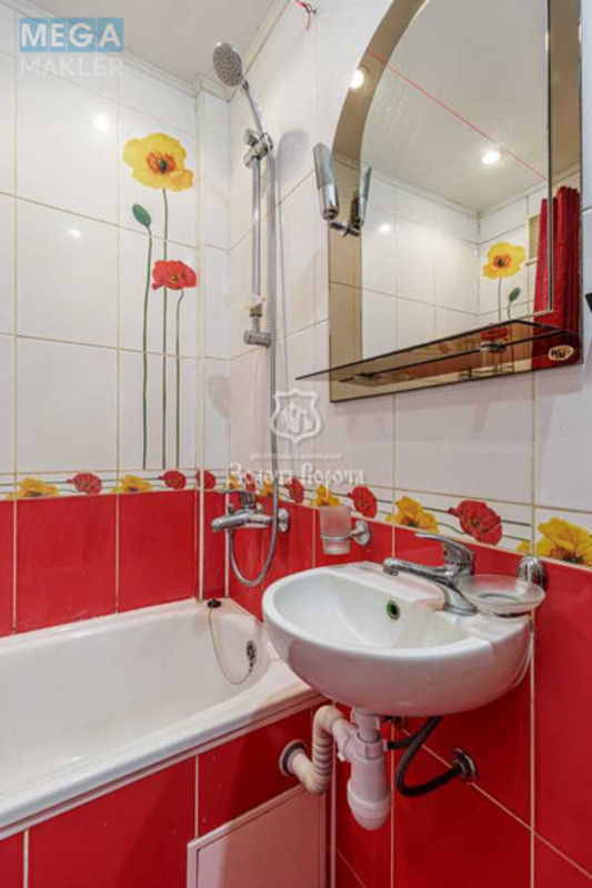 Продаж 3 кімнатної квартири (54,4/35/5,3), 3 пов. 5 пов. будинку, <a class="location-link" href="/kiev/" title="Недвижимость Київ">Київ</a>, <a class="location-link" href="/kiev/shevchenkovskij/" title="Недвижимость Шевченківський район">Шевченківський р-н</a>, Щусєва вул., 12 (изображение 15)