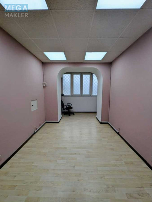 Оренда комерційної нерухомості, 62&nbsp;кв.м, под офис, <a class="location-link" href="/kiev/" title="Недвижимость Київ">Київ</a>, <a class="location-link" href="/kiev/podolskij/" title="Недвижимость Подільський район">Подільський р-н</a>, Межигірська вул., 43 (изображение 3)