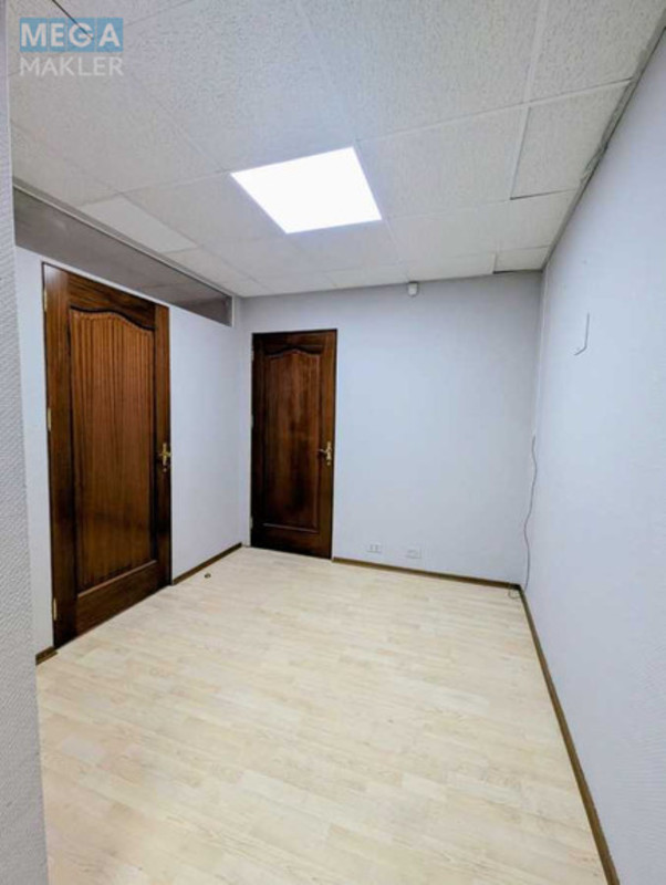 Оренда комерційної нерухомості, 62&nbsp;кв.м, под офис, <a class="location-link" href="/kiev/" title="Недвижимость Київ">Київ</a>, <a class="location-link" href="/kiev/podolskij/" title="Недвижимость Подільський район">Подільський р-н</a>, Межигірська вул., 43 (изображение 6)