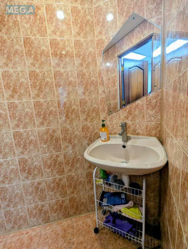 Оренда комерційної нерухомості, 62&nbsp;кв.м, под офис, <a class="location-link" href="/kiev/" title="Недвижимость Київ">Київ</a>, <a class="location-link" href="/kiev/podolskij/" title="Недвижимость Подільський район">Подільський р-н</a>, Межигірська вул., 43 (изображение 9)