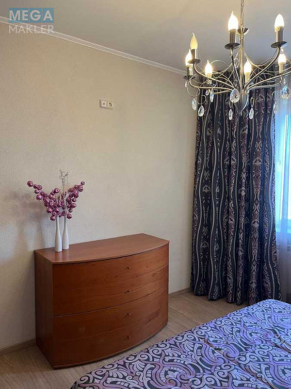 Продаж 3 кімнатної квартири (96/48/16), 2 пов. 22 пов. будинку, <a class="location-link" href="/kiev/" title="Недвижимость Київ">Київ</a>, <a class="location-link" href="/kiev/solomenskij/" title="Недвижимость Солом'янський район">Солом'янський р-н</a>, Амосова Николая ул., 4 (изображение 8)