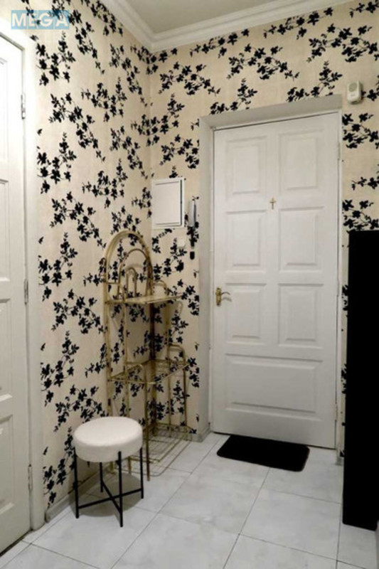 Оренда 3 кімнатної квартири, <a class="location-link" href="/kiev/" title="Недвижимость Київ">Київ</a>, <a class="location-link" href="/kiev/pecherskij/" title="Недвижимость Печерський район">Печерський р-н</a>, Михайла Бойчука вул., 4 (изображение 6)