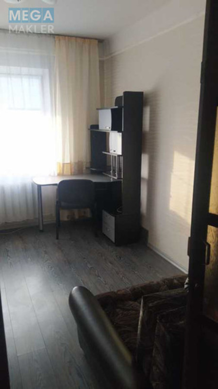 Оренда кімнати (підселення), <a class="location-link" href="/kiev/" title="Недвижимость Київ">Київ</a>, <a class="location-link" href="/kiev/dneprovskij/" title="Недвижимость Дніпровський район">Дніпровський р-н</a>, Братиславська вул., 24 (изображение 2)