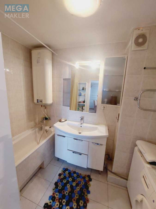 Оренда 3 кімнатної квартири, <a class="location-link" href="/kiev/" title="Недвижимость Київ">Київ</a>, <a class="location-link" href="/kiev/svyatoshinskij/" title="Недвижимость Святошинський район">Святошинський р-н</a>, Петра Чаадаева ул., 2Б (изображение 12)