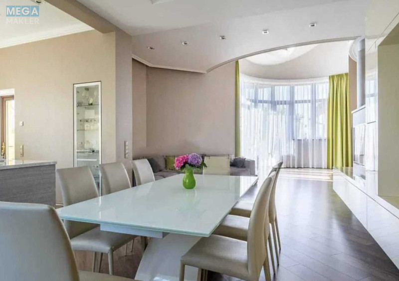 Продаж дома, 2&nbsp;поверху, 560&nbsp;кв.м, 10&nbsp;кімнат, ділянка 50&nbsp;соток, <a class="location-link" href="/kiev/" title="Недвижимость Київ">Київ</a>, <a class="location-link" href="/kiev/darnickij/" title="Недвижимость Дарницький район">Дарницький р-н</a>, Центральная ул. (изображение 4)