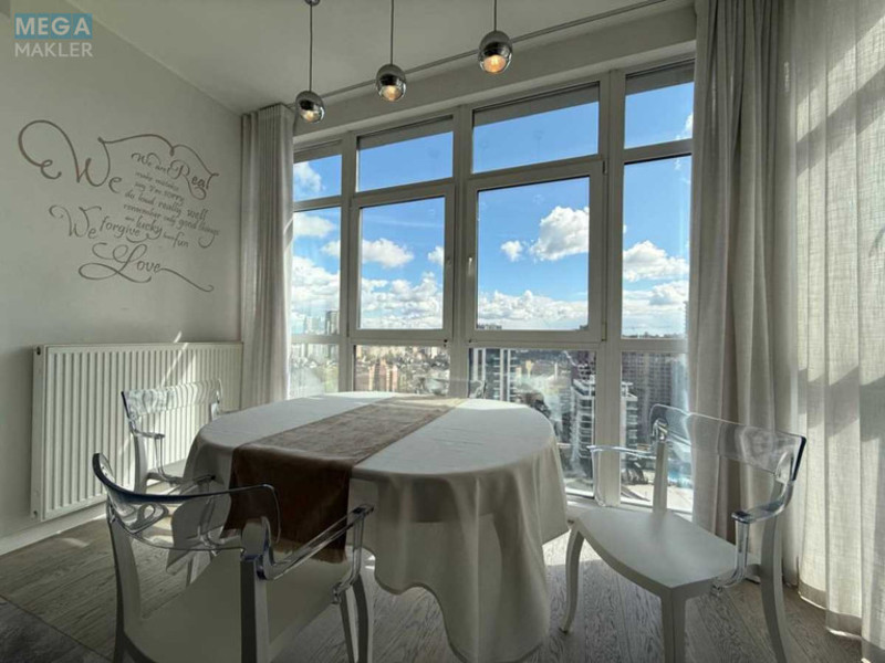 Оренда 4 кімнатні квартири, <a class="location-link" href="/kiev/" title="Недвижимость Київ">Київ</a>, <a class="location-link" href="/kiev/pecherskij/" title="Недвижимость Печерський район">Печерський р-н</a>, Драгомирова вул., 9 (изображение 4)