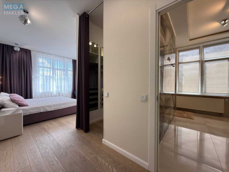 Оренда 4 кімнатні квартири, <a class="location-link" href="/kiev/" title="Недвижимость Київ">Київ</a>, <a class="location-link" href="/kiev/pecherskij/" title="Недвижимость Печерський район">Печерський р-н</a>, Драгомирова вул., 9 (изображение 6)