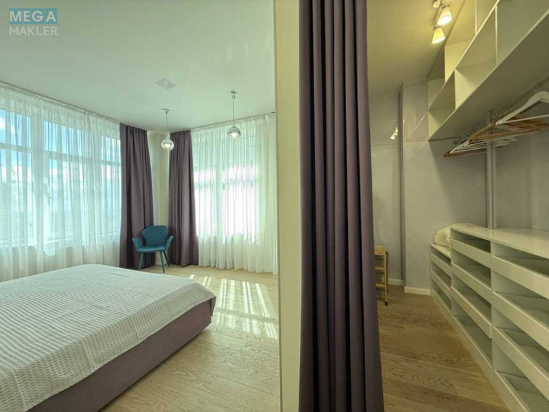 Оренда 4 кімнатні квартири, <a class="location-link" href="/kiev/" title="Недвижимость Київ">Київ</a>, <a class="location-link" href="/kiev/pecherskij/" title="Недвижимость Печерський район">Печерський р-н</a>, Драгомирова вул., 9 (изображение 9)