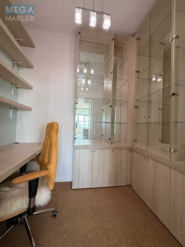 Оренда 4 кімнатні квартири, <a class="location-link" href="/kiev/" title="Недвижимость Київ">Київ</a>, <a class="location-link" href="/kiev/pecherskij/" title="Недвижимость Печерський район">Печерський р-н</a>, Драгомирова вул., 9 (изображение 14)