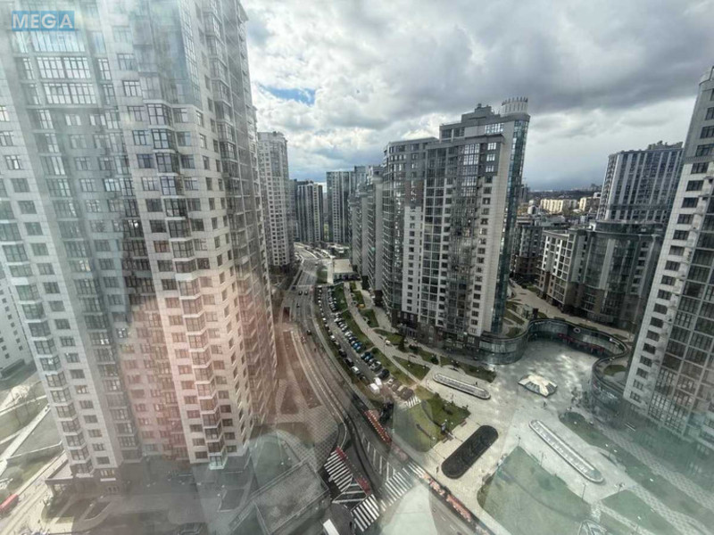 Оренда 4 кімнатні квартири, <a class="location-link" href="/kiev/" title="Недвижимость Київ">Київ</a>, <a class="location-link" href="/kiev/pecherskij/" title="Недвижимость Печерський район">Печерський р-н</a>, Драгомирова вул., 9 (изображение 15)