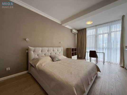 Оренда 4 кімнатні квартири, <a class="location-link" href="/kiev/" title="Недвижимость Київ">Київ</a>, <a class="location-link" href="/kiev/pecherskij/" title="Недвижимость Печерський район">Печерський р-н</a>, Драгомирова вул., 9 (изображение 17)