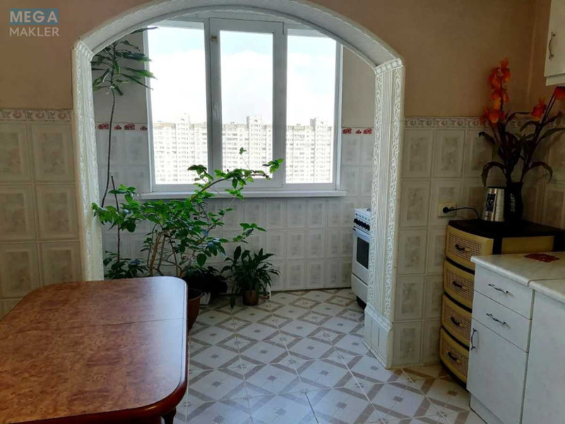 Оренда 2 кімнатної квартири, <a class="location-link" href="/kiev/" title="Недвижимость Київ">Київ</a>, <a class="location-link" href="/kiev/desnyanskij/" title="Недвижимость Деснянський район">Деснянський р-н</a>, Радунська вул., 32 (изображение 10)