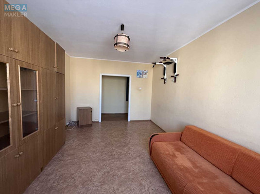 Продаж 3 кімнатної квартири (70/42/8), 9 пов. 10 пов. будинку, <a class="location-link" href="/brovary/" title="Недвижимость Бровари">Бровари</a>, Симона Петлюри, 17А (изображение 10)