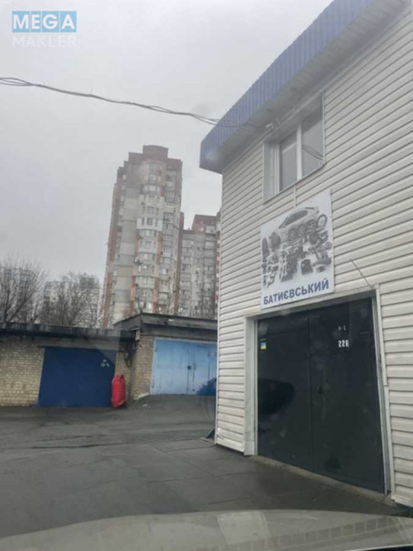 Продаж комерційної нерухомості, 37&nbsp;кв.м, <a class="location-link" href="/kiev/" title="Недвижимость Київ">Київ</a>, <a class="location-link" href="/kiev/solomenskij/" title="Недвижимость Солом'янський район">Солом'янський р-н</a>, Клиническая ул., 25 (изображение 3)