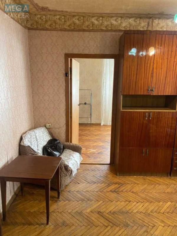 Оренда 2 кімнатної квартири, <a class="location-link" href="/kiev/" title="Недвижимость Київ">Київ</a>, <a class="location-link" href="/kiev/pecherskij/" title="Недвижимость Печерський район">Печерський р-н</a>, Правобережна вул., 3 (изображение 4)