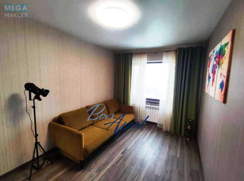 Продаж 2 кімнатної квартири (45/28/6), 8 пов. 9 пов. будинку, <a class="location-link" href="/kiev/" title="Недвижимость Київ">Київ</a>, <a class="location-link" href="/kiev/solomenskij/" title="Недвижимость Солом'янський район">Солом'янський р-н</a>, Михайла Донця вул., 21а (изображение 4)