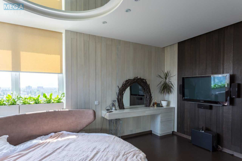 Продаж 3 кімнатної квартири (85/33,3/43,1), 17 пов. 23 пов. будинку, <a class="location-link" href="/kiev/" title="Недвижимость Київ">Київ</a>, <a class="location-link" href="/kiev/solomenskij/" title="Недвижимость Солом'янський район">Солом'янський р-н</a>, Ушинського вул., 14б (изображение 6)