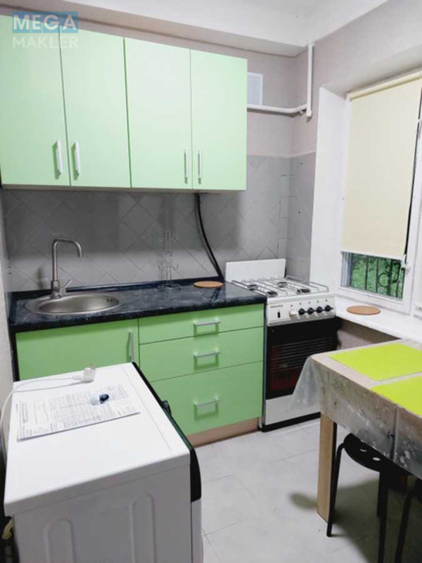 Оренда 1 кімнатної квартири, <a class="location-link" href="/kiev/" title="Недвижимость Київ">Київ</a>, <a class="location-link" href="/kiev/podolskij/" title="Недвижимость Подільський район">Подільський р-н</a>, Ивана Выговского ул., 12Д (изображение 2)