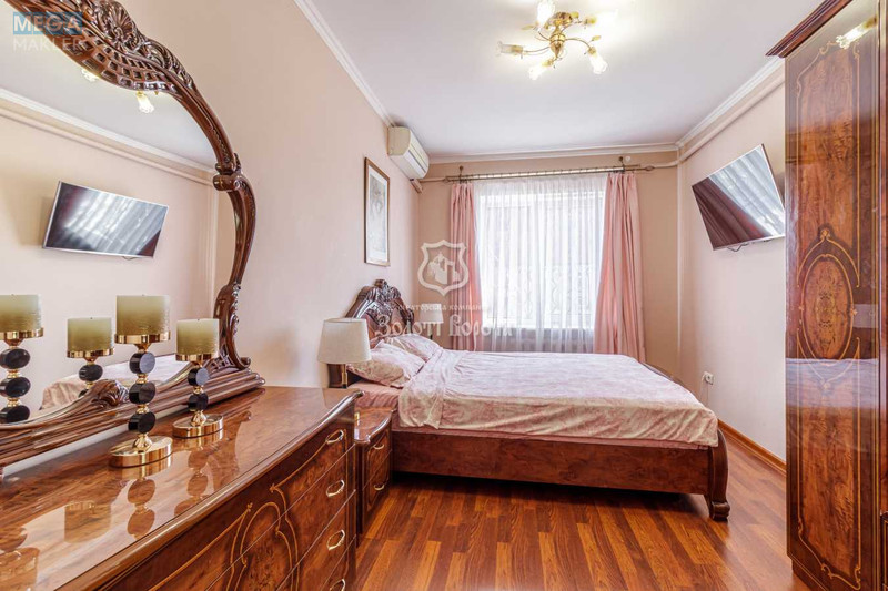Продаж дома, 5&nbsp;поверхів, 173&nbsp;кв.м, 5&nbsp;кімнат, ділянка 5&nbsp;соток, <a class="location-link" href="/kiev/" title="Недвижимость Київ">Київ</a>, <a class="location-link" href="/kiev/darnickij/" title="Недвижимость Дарницький район">Дарницький р-н</a>, 1-а Садова вул., 3 (изображение 11)