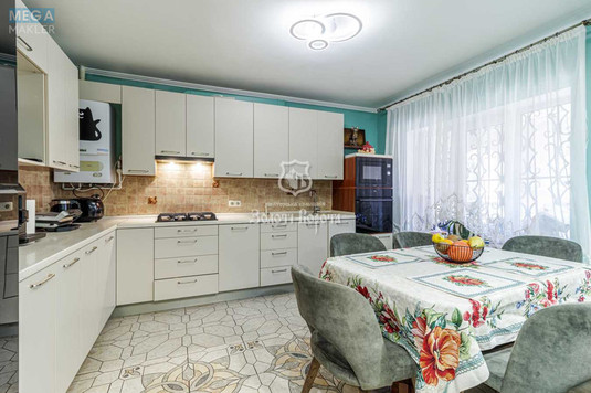 Продаж дома, 5&nbsp;поверхів, 173&nbsp;кв.м, 5&nbsp;кімнат, ділянка 5&nbsp;соток, <a class="location-link" href="/kiev/" title="Недвижимость Київ">Київ</a>, <a class="location-link" href="/kiev/darnickij/" title="Недвижимость Дарницький район">Дарницький р-н</a>, 1-а Садова вул., 3 (изображение 18)