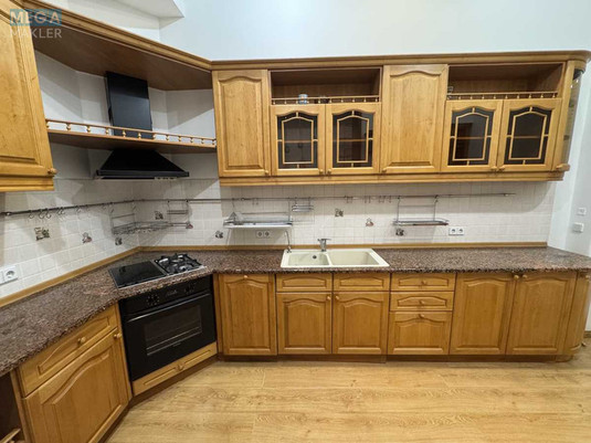 Оренда комерційної нерухомості, 195&nbsp;кв.м, под офис, <a class="location-link" href="/kiev/" title="Недвижимость Київ">Київ</a>, <a class="location-link" href="/kiev/shevchenkovskij/" title="Недвижимость Шевченківський район">Шевченківський р-н</a>, Саксаганського вул., 99 (изображение 15)