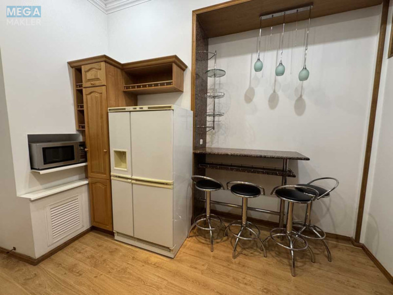 Оренда комерційної нерухомості, 195&nbsp;кв.м, под офис, <a class="location-link" href="/kiev/" title="Недвижимость Київ">Київ</a>, <a class="location-link" href="/kiev/shevchenkovskij/" title="Недвижимость Шевченківський район">Шевченківський р-н</a>, Саксаганського вул., 99 (изображение 16)