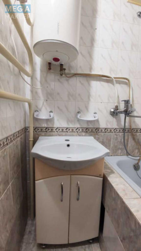 Оренда 3 кімнатної квартири, <a class="location-link" href="/kiev/" title="Недвижимость Київ">Київ</a>, <a class="location-link" href="/kiev/svyatoshinskij/" title="Недвижимость Святошинський район">Святошинський р-н</a>, Берестейский просп., 89а (изображение 8)