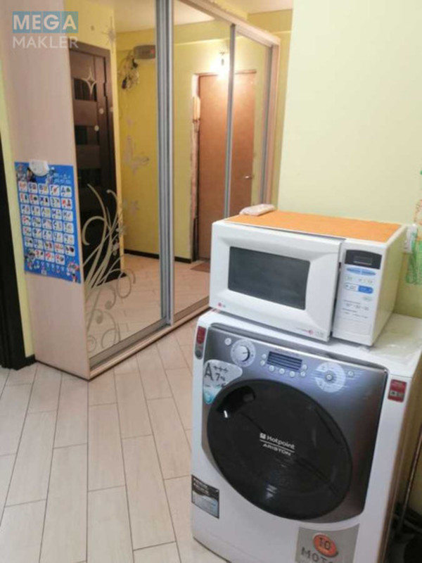 Оренда 1 кімнатної квартири, <a class="location-link" href="/kiev/" title="Недвижимость Київ">Київ</a>, <a class="location-link" href="/kiev/podolskij/" title="Недвижимость Подільський район">Подільський р-н</a>, Європейського Союзу просп., 88а (изображение 2)