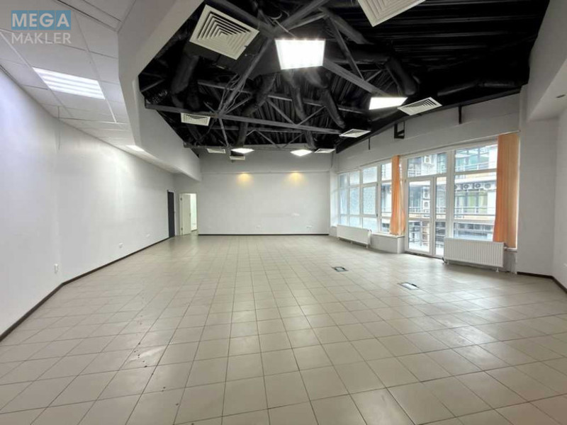 Оренда комерційної нерухомості, 150&nbsp;кв.м, под офис, <a class="location-link" href="/kiev/" title="Недвижимость Київ">Київ</a>, <a class="location-link" href="/kiev/pecherskij/" title="Недвижимость Печерський район">Печерський р-н</a>, Евгения Коновальца ул., 36Д (изображение 3)