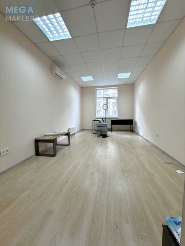 Оренда комерційної нерухомості, 550&nbsp;кв.м, под офис, <a class="location-link" href="/kiev/" title="Недвижимость Київ">Київ</a>, <a class="location-link" href="/kiev/pecherskij/" title="Недвижимость Печерський район">Печерський р-н</a>, Евгения Коновальца ул., 36Д (изображение 14)