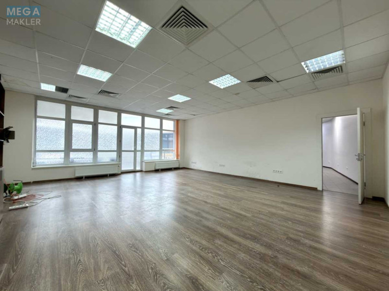 Оренда комерційної нерухомості, 550&nbsp;кв.м, под офис, <a class="location-link" href="/kiev/" title="Недвижимость Київ">Київ</a>, <a class="location-link" href="/kiev/pecherskij/" title="Недвижимость Печерський район">Печерський р-н</a>, Евгения Коновальца ул., 36Д (изображение 15)