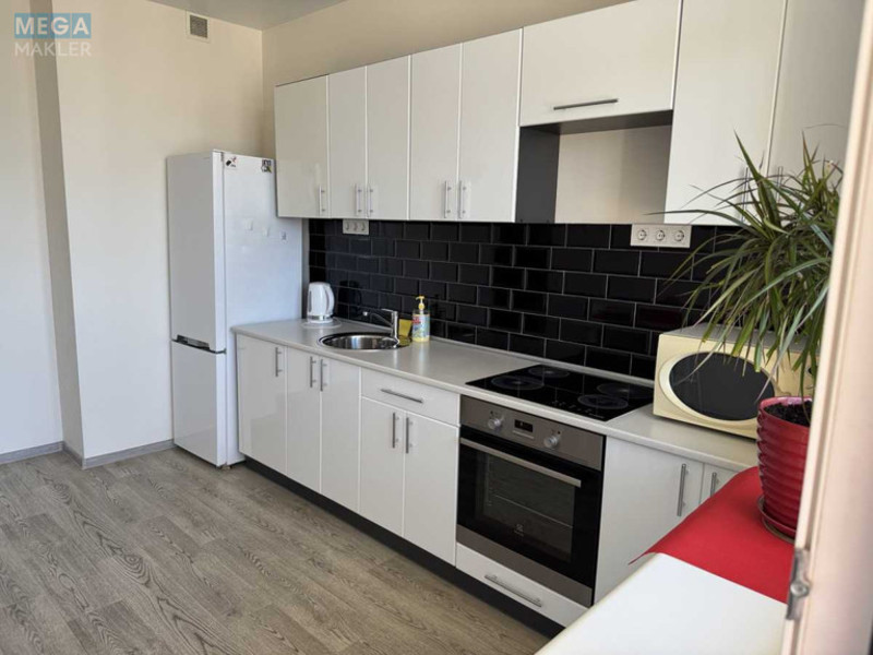 Оренда 1 кімнатної квартири, <a class="location-link" href="/kiev/" title="Недвижимость Київ">Київ</a>, <a class="location-link" href="/kiev/podolskij/" title="Недвижимость Подільський район">Подільський р-н</a>, Правды просп. (изображение 2)