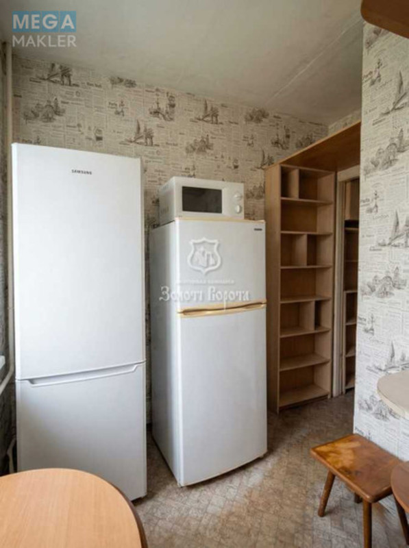 Продаж 3 кімнатної квартири (62,9/45,4/5,8), 1 пов. 9 пов. будинку, <a class="location-link" href="/kiev/" title="Недвижимость Київ">Київ</a>, <a class="location-link" href="/kiev/pecherskij/" title="Недвижимость Печерський район">Печерський р-н</a>, Лаврська вул., 4а (изображение 2)