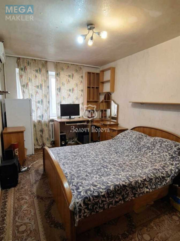 Продаж 3 кімнатної квартири (62,9/45,4/5,8), 1 пов. 9 пов. будинку, <a class="location-link" href="/kiev/" title="Недвижимость Київ">Київ</a>, <a class="location-link" href="/kiev/pecherskij/" title="Недвижимость Печерський район">Печерський р-н</a>, Лаврська вул., 4а (изображение 3)