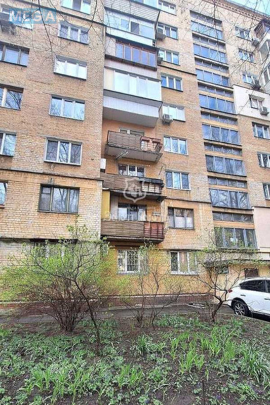Продаж 3 кімнатної квартири (62,9/45,4/5,8), 1 пов. 9 пов. будинку, <a class="location-link" href="/kiev/" title="Недвижимость Київ">Київ</a>, <a class="location-link" href="/kiev/pecherskij/" title="Недвижимость Печерський район">Печерський р-н</a>, Лаврська вул., 4а (изображение 11)