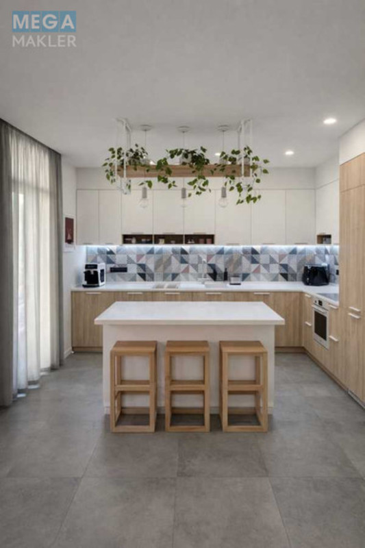 Продаж 2 кімнатної квартири (82,6/28,2/30), 3 пов. 10 пов. будинку, <a class="location-link" href="/kiev/" title="Недвижимость Київ">Київ</a>, <a class="location-link" href="/kiev/dneprovskij/" title="Недвижимость Дніпровський район">Дніпровський р-н</a>, Регенераторна вул. (изображение 4)