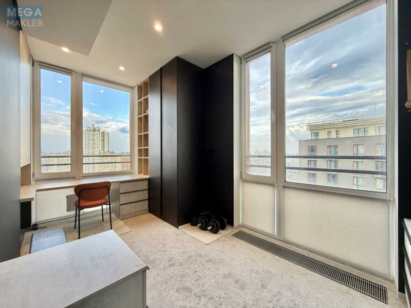 Продаж 6 кімнатної квартири (156/81/21), 25 пов. 26 пов. будинку, <a class="location-link" href="/kiev/" title="Недвижимость Київ">Київ</a>, <a class="location-link" href="/kiev/darnickij/" title="Недвижимость Дарницький район">Дарницький р-н</a>, Дніпровська наб., 18Б (изображение 3)