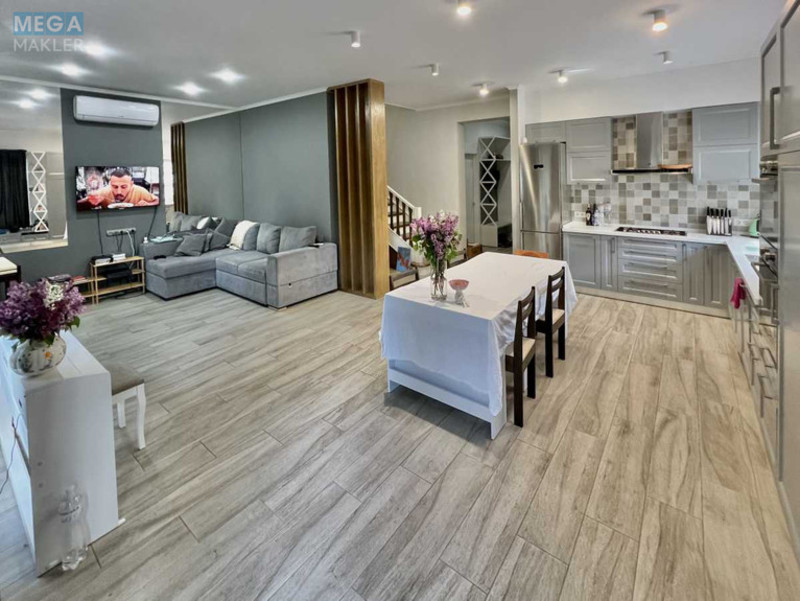 Продаж дома, 2&nbsp;поверху, 156&nbsp;кв.м, 4&nbsp;кімнати, ділянка 5&nbsp;соток, <a class="location-link" href="/vita-pochtovaya/" title="Недвижимость Віта-Поштова">Віта-Поштова</a>, Киевская, 17 (изображение 4)