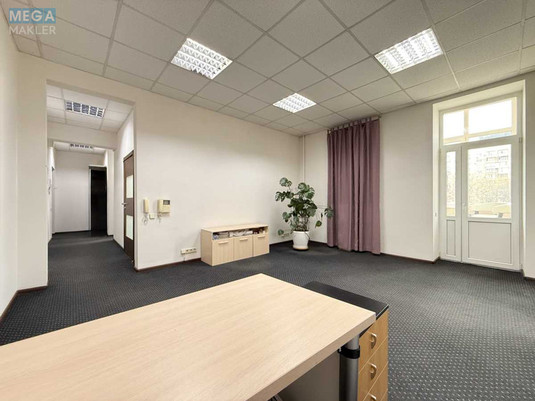 Продаж 3 кімнатної квартири (74/52/7,3), 3 пов. 5 пов. будинку, <a class="location-link" href="/kiev/" title="Недвижимость Київ">Київ</a>, <a class="location-link" href="/kiev/pecherskij/" title="Недвижимость Печерський район">Печерський р-н</a>, Велика Васильківська вул., 126 (изображение 6)