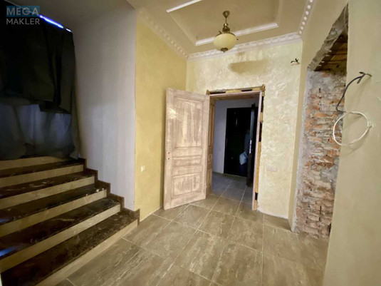 Продаж дома, 3&nbsp;поверху, 422&nbsp;кв.м, 6&nbsp;кімнат, ділянка 10&nbsp;соток, <a class="location-link" href="/gnedin/" title="Недвижимость Гнідін">Гнідин</a>, <a class="location-link" href="/gnedin/goloseevskij/" title="Недвижимость Голосеевский район">Голосеевский р-н</a>, Зарічна (изображение 8)