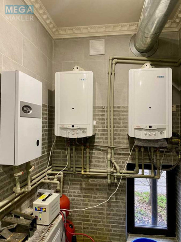 Продаж дома, 3&nbsp;поверху, 422&nbsp;кв.м, 6&nbsp;кімнат, ділянка 10&nbsp;соток, <a class="location-link" href="/gnedin/" title="Недвижимость Гнідін">Гнідин</a>, Зарічна (изображение 11)