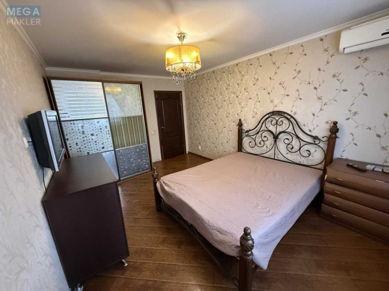 Оренда 2 кімнатної квартири, <a class="location-link" href="/kiev/" title="Недвижимость Київ">Київ</a>, <a class="location-link" href="/kiev/desnyanskij/" title="Недвижимость Деснянський район">Деснянський р-н</a>, Владимира Маяковского просп., 68 (изображение 7)