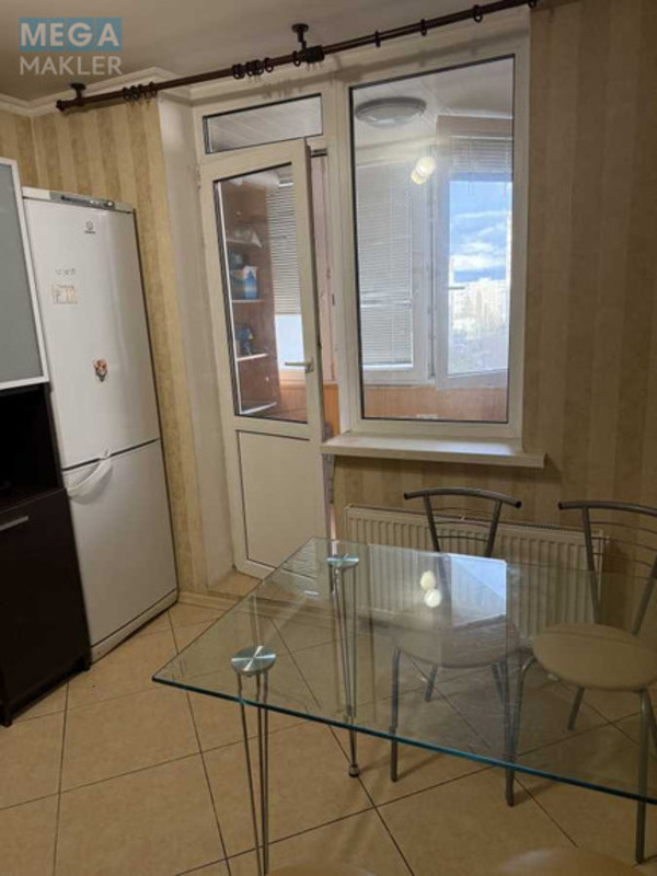 Оренда 2 кімнатної квартири, <a class="location-link" href="/kiev/" title="Недвижимость Київ">Київ</a>, <a class="location-link" href="/kiev/desnyanskij/" title="Недвижимость Деснянський район">Деснянський р-н</a>, Владимира Маяковского просп., 68 (изображение 21)