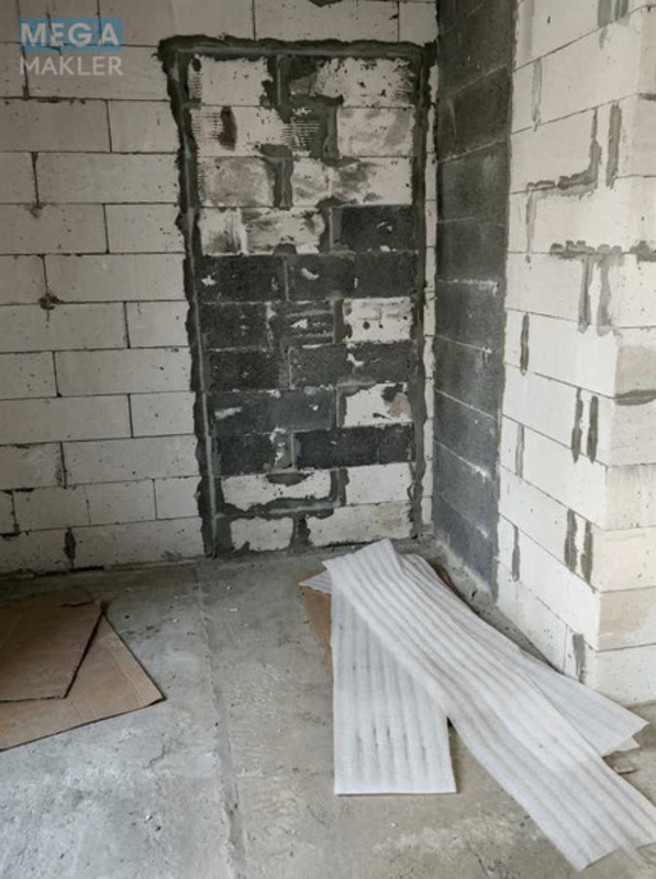 Продаж 1 кімнатної квартири (28/15/5), 4 пов. 6 пов. будинку, <a class="location-link" href="/kiev/" title="Недвижимость Київ">Київ</a>, <a class="location-link" href="/kiev/solomenskij/" title="Недвижимость Солом'янський район">Солом'янський р-н</a>, Вишнева вул., 12 (изображение 5)